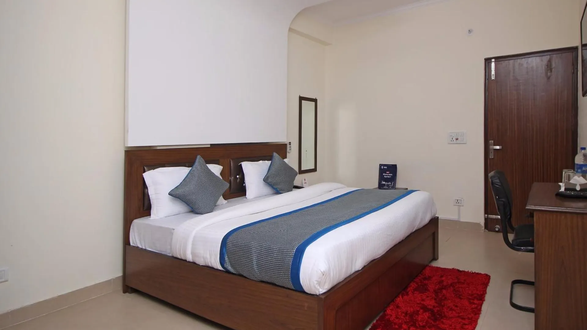 Hotel O Surya Palace New Delhi 3*,