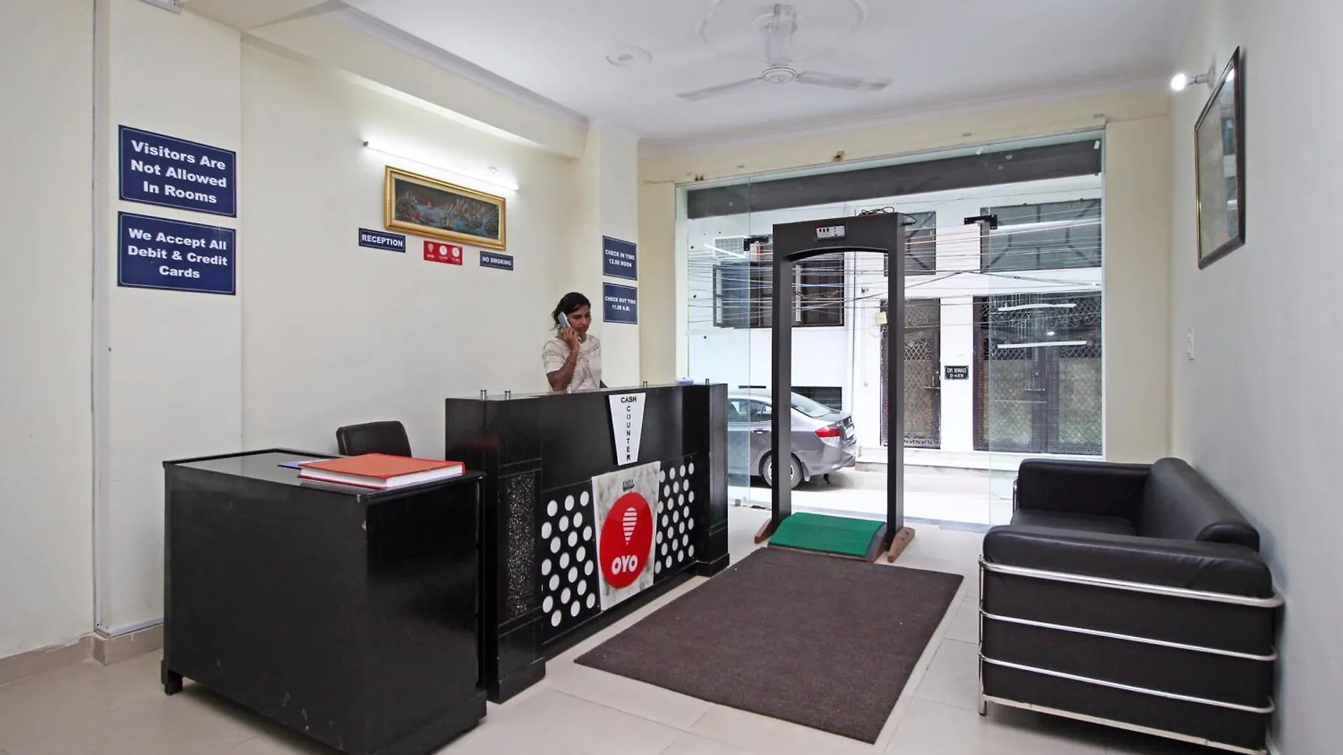 Hotel O Surya Palace New Delhi