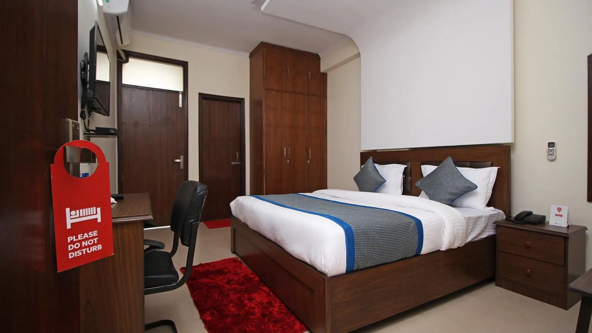 Hotel O Surya Palace New Delhi